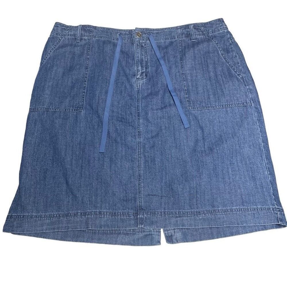 CJ Banks Medium Wash Denim Skirt N0470